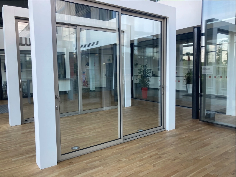 aluminium-slim-inline-sliding-doors-a-showcase-of-all-the-slim-inline-doors-fitted-in-bracknell