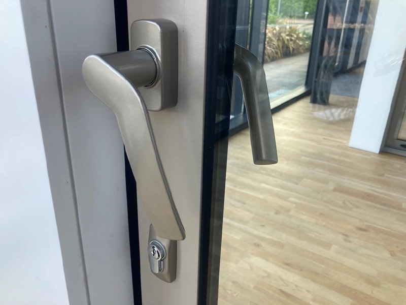 aluminium-slimline-sliding-door-handle-autumn-home-improvements-bracknell