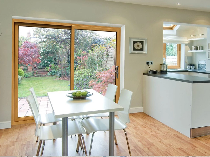 patio-sliding-doors-kitchen-dining-woodgrain-autumn-home-improvements-bracknell