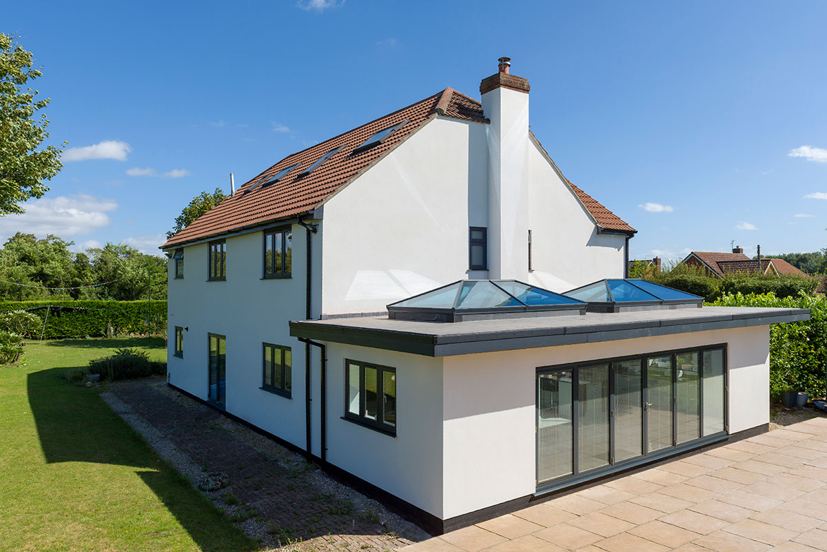 korniche-aluminium-roof-fast-precise-installation-bedfordshire