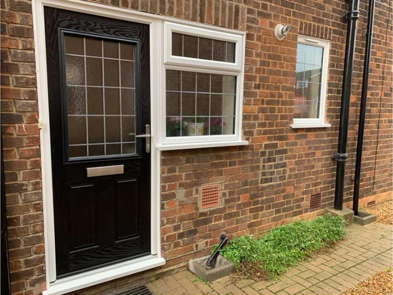 composite-residor-woodgrain-door-ridon-glass-southampton
