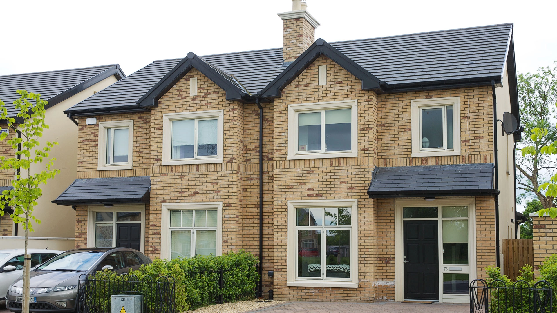 cream-alu-clad-tilt-and-turn-windows-fitted-by-sundridge-in-bromley