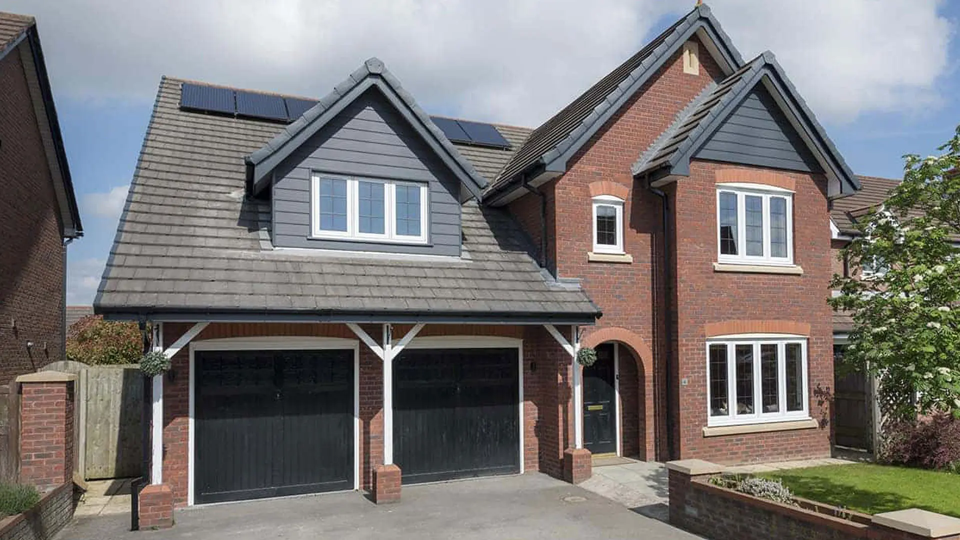 residence-7-windows-whole-house-with-windows-in-roof-and-walls-fitted-by-windsor-windows-in-woking